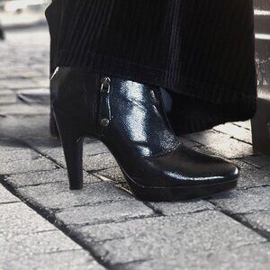 90s/Y2K Vintage Isaac Mizrahi Bootie Heel
